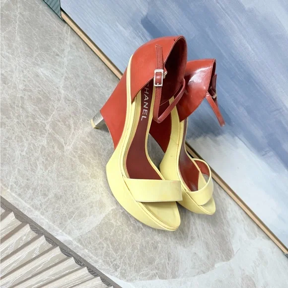 Chanel Vintage 2006 Sandals Women's Size: 8 - Picture 13 of 13